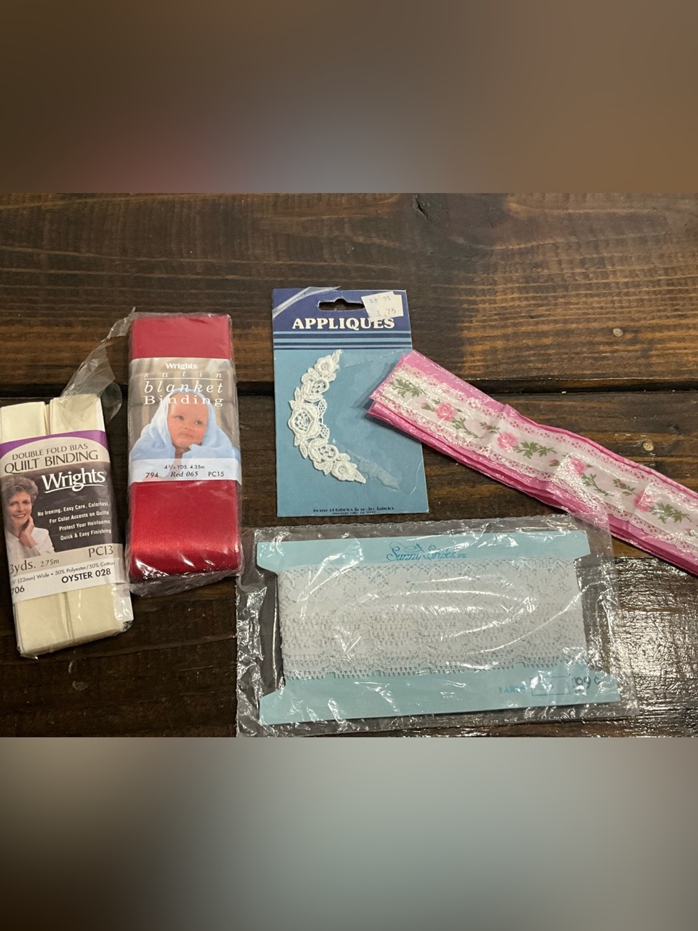 Vintage Assorted Lot of Craft Sewing Items Trim Appliqués Wrights NOS